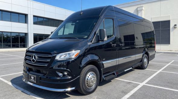 10 passenger sprinter van topeka