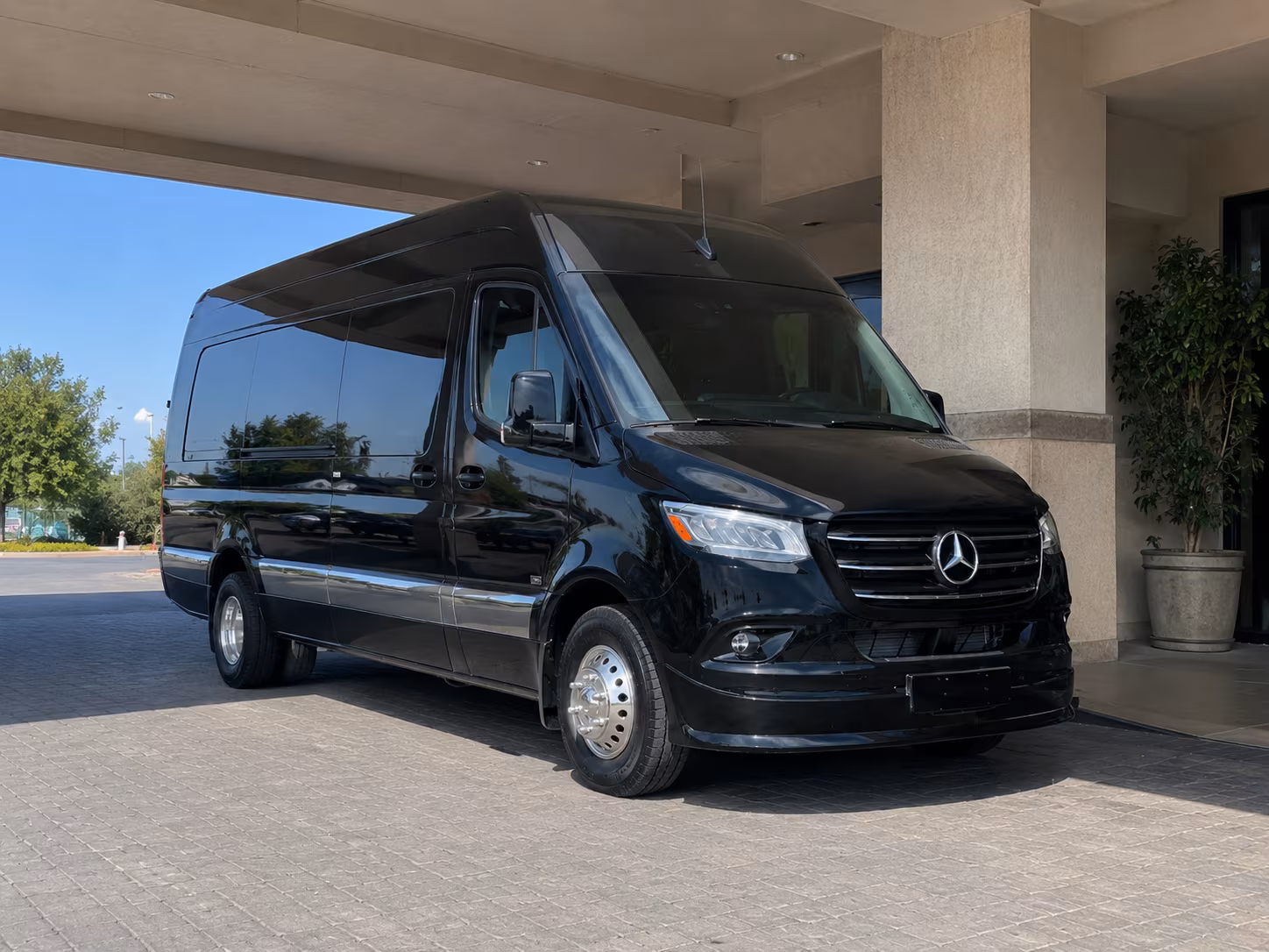15 passenger sprinter van