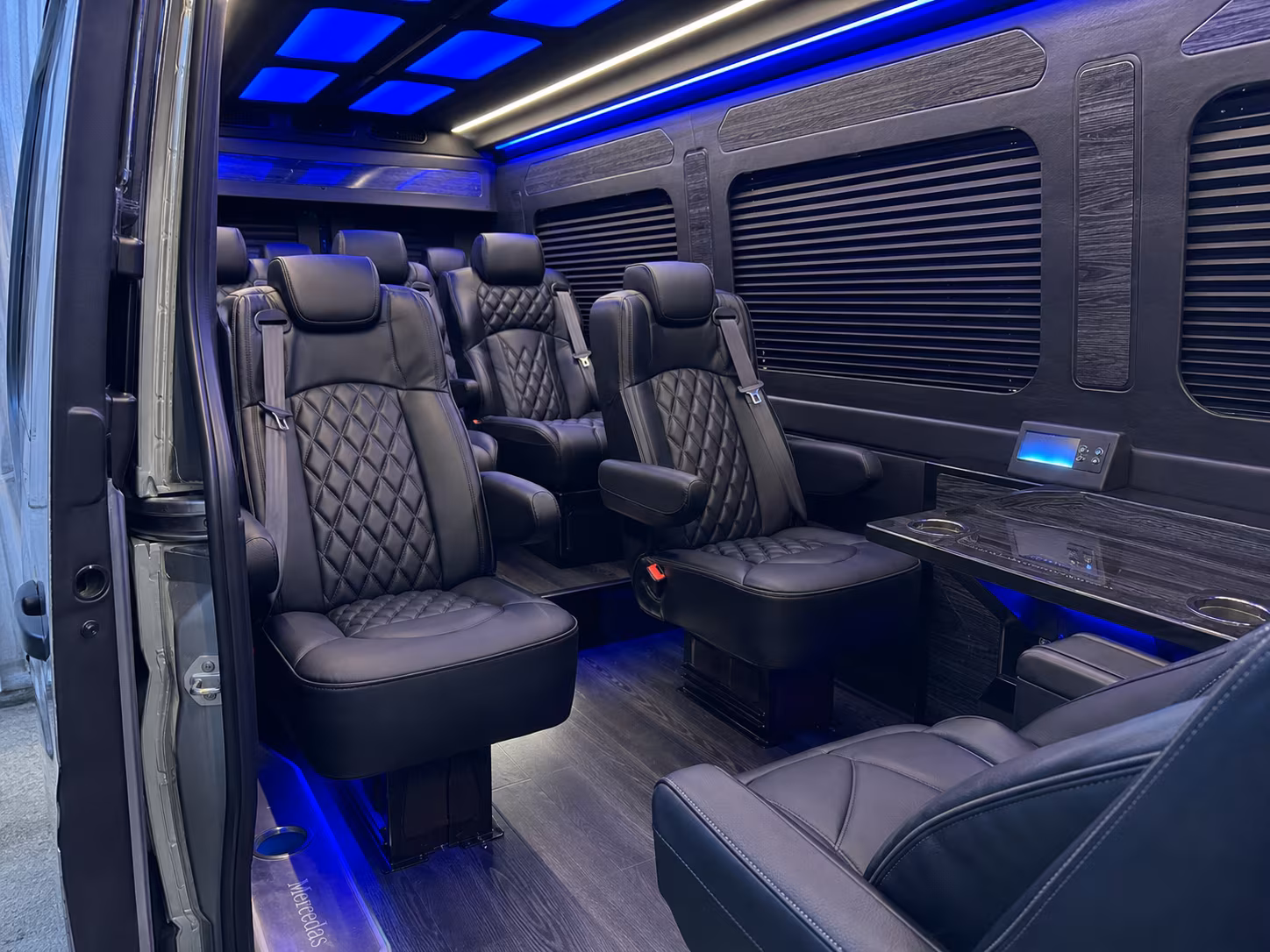 topeka 10 passenger sprinter van inside